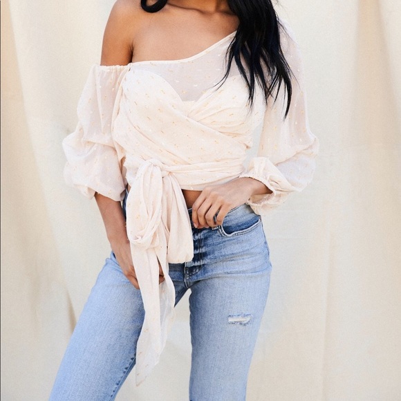 NWT 12th Tribe heartbreaker ruffled tie top - Picture 4 of 8